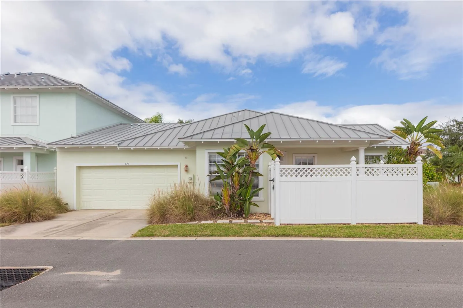 320 IBISVIEW LN