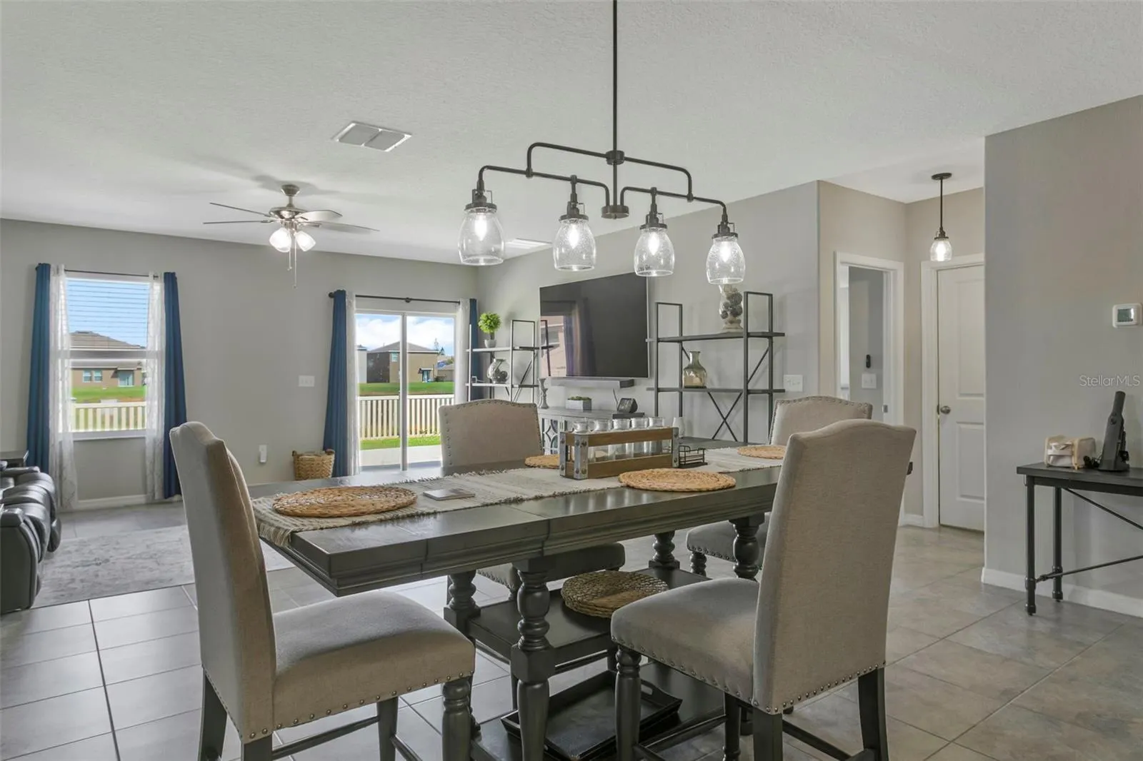 128 CASCADE BEND DR