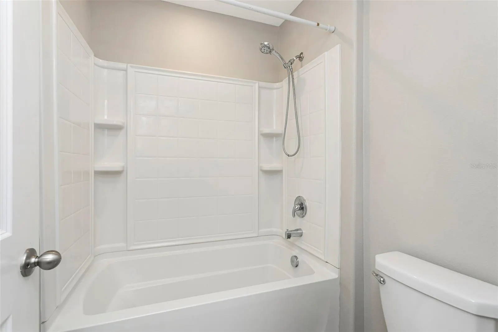 128 CASCADE BEND DR