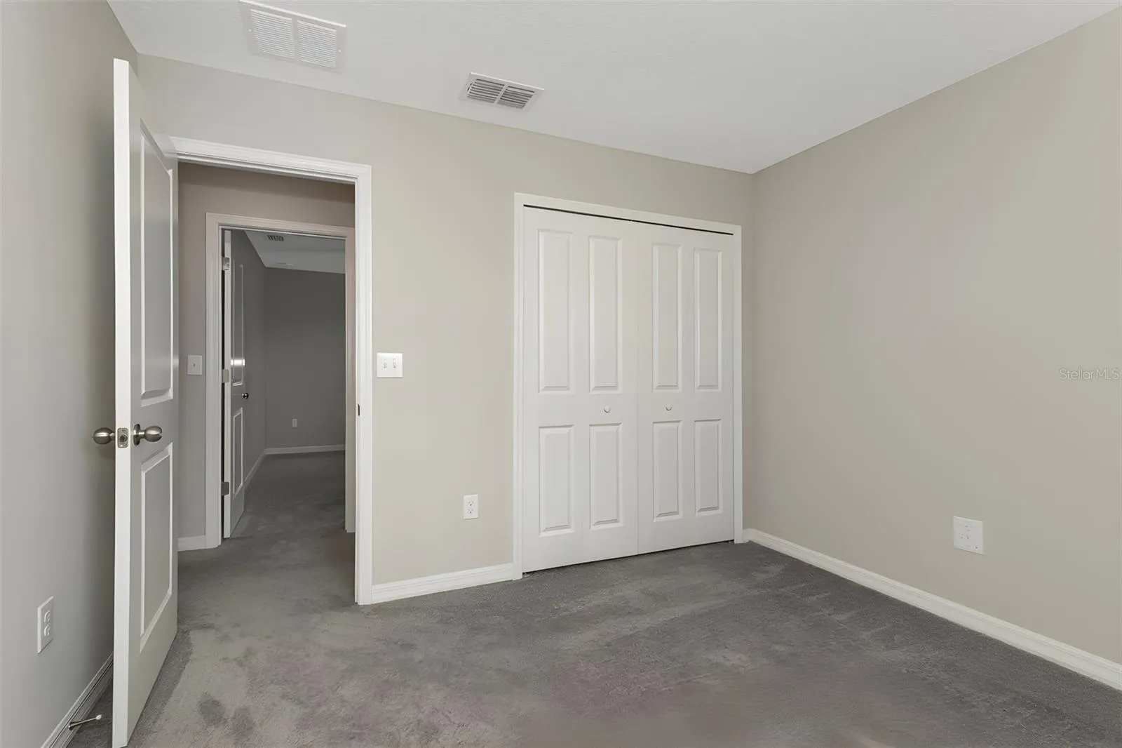128 CASCADE BEND DR