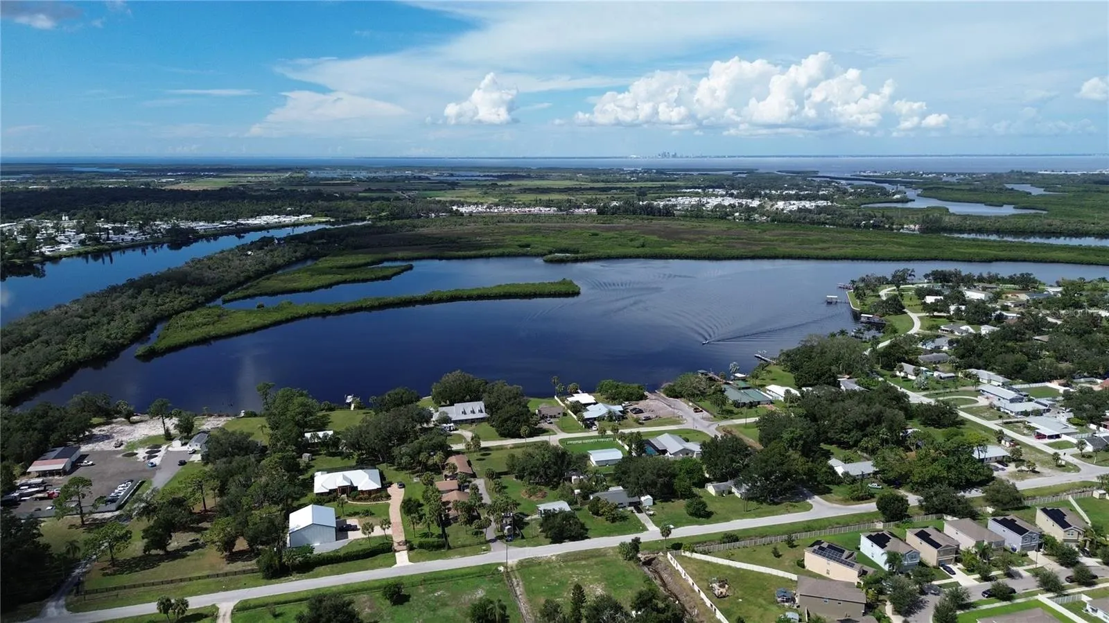 128 CASCADE BEND DR