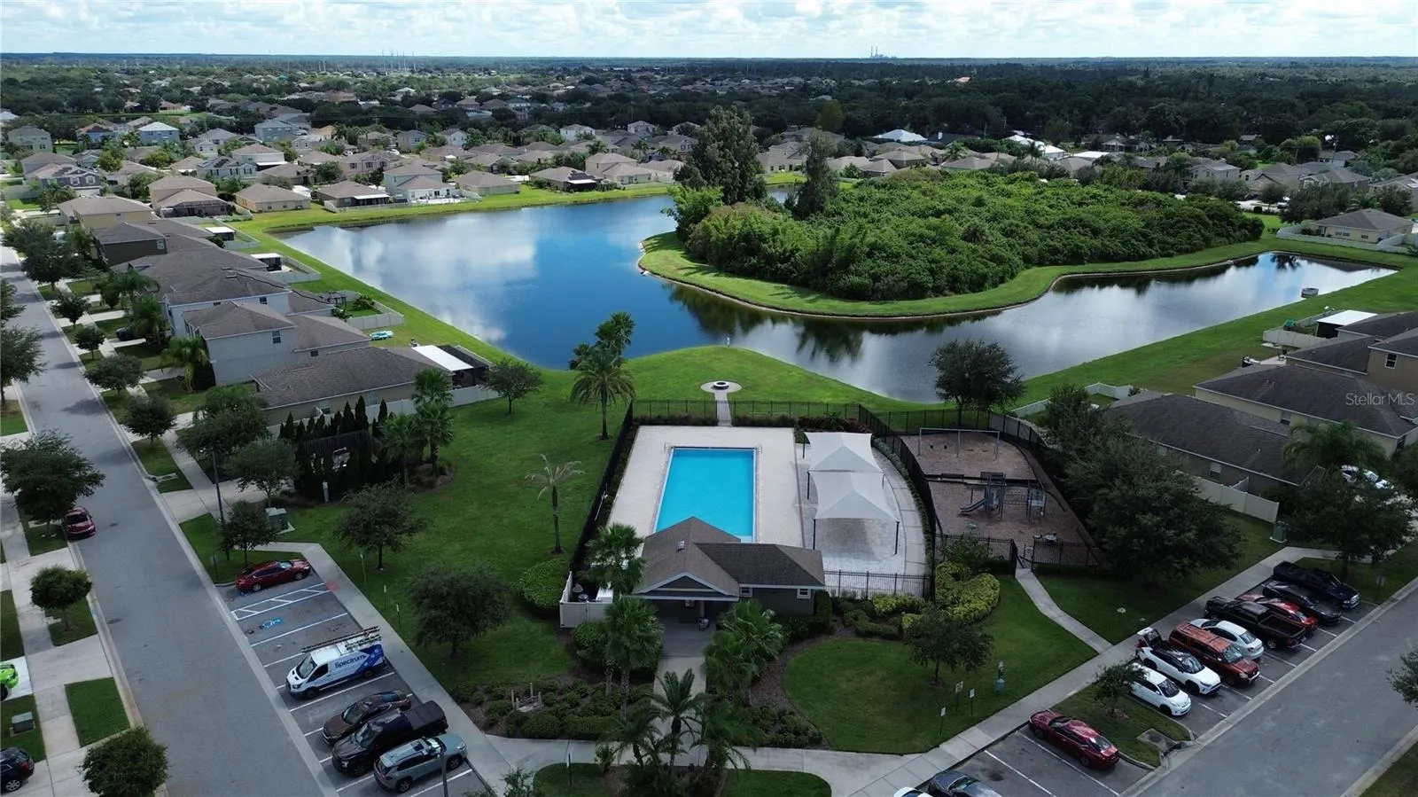 128 CASCADE BEND DR