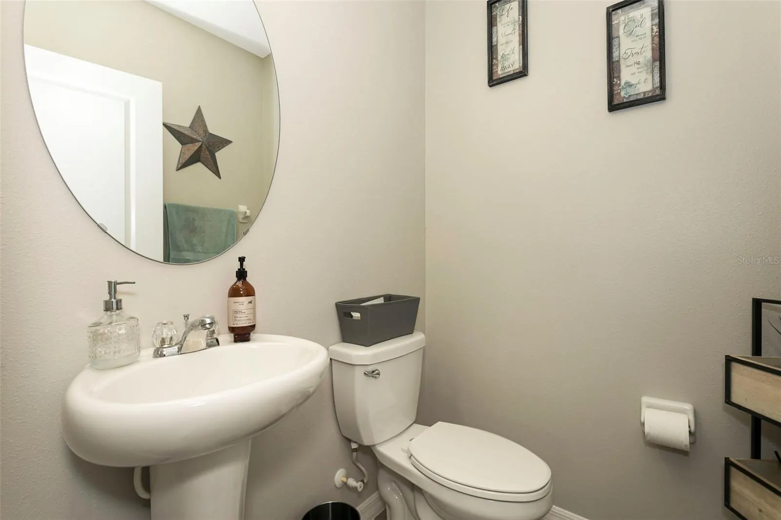 128 CASCADE BEND DR