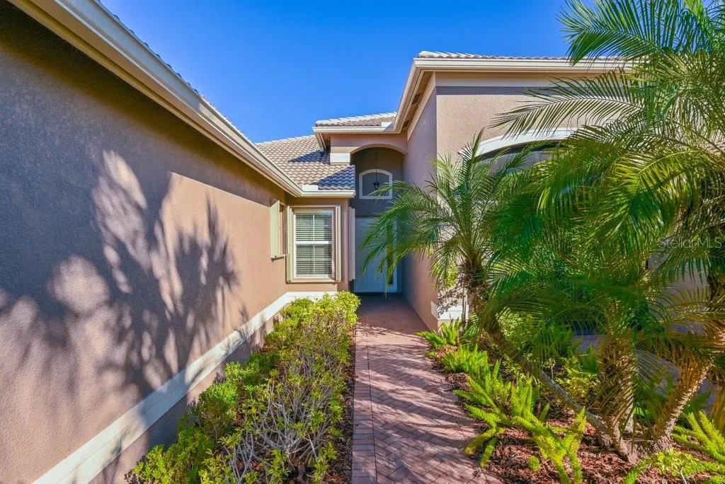 15644 AURORA LAKE CIR
