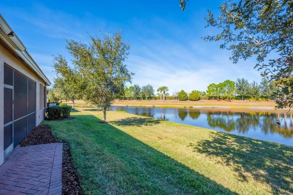 15644 AURORA LAKE CIR