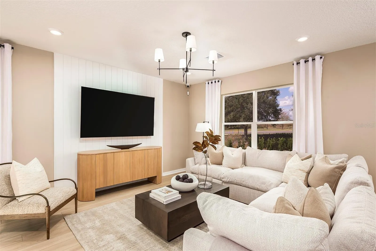 9907 TRELLIS VINE WAY