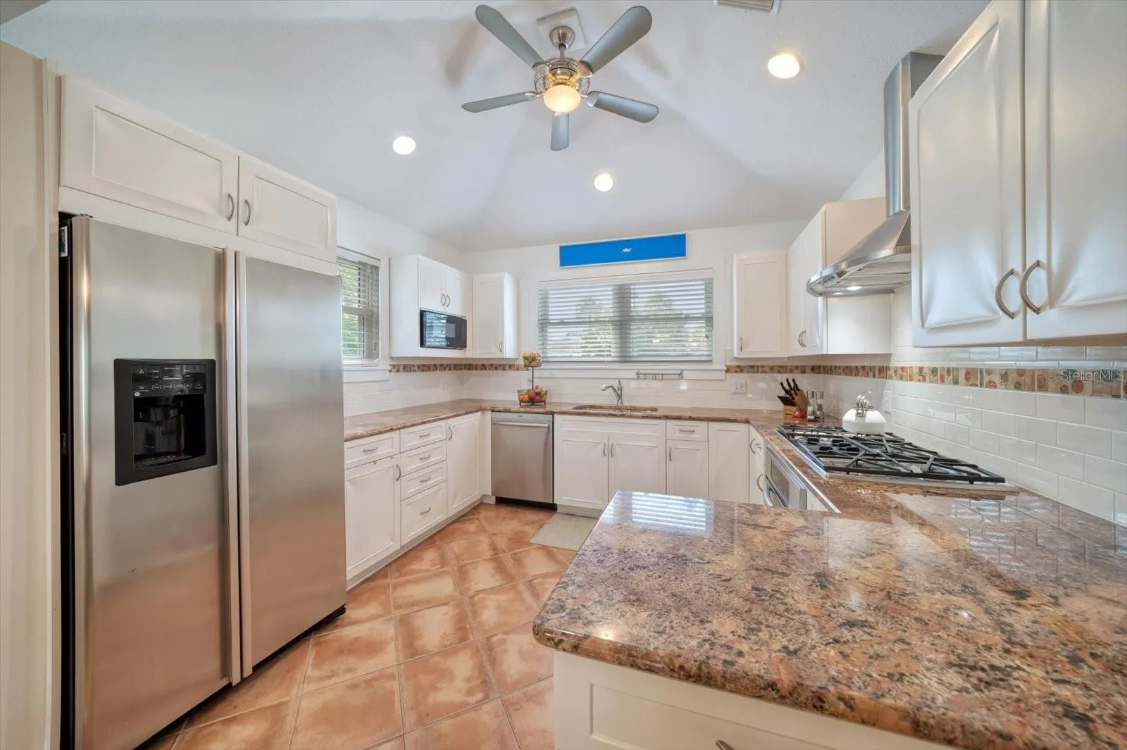 2605 PASS A GRILLE WAY