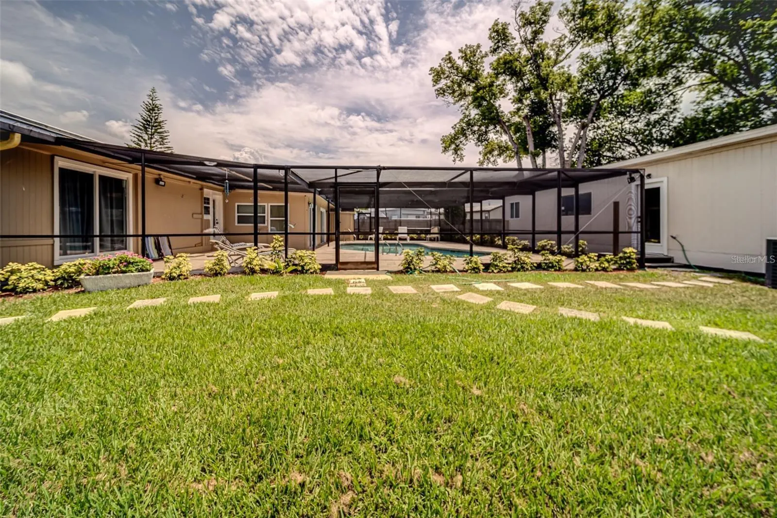 2335 EVANS RD