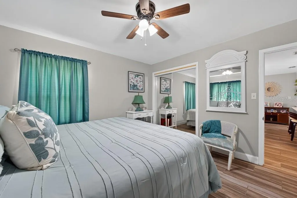 6436 LAMBERT LN