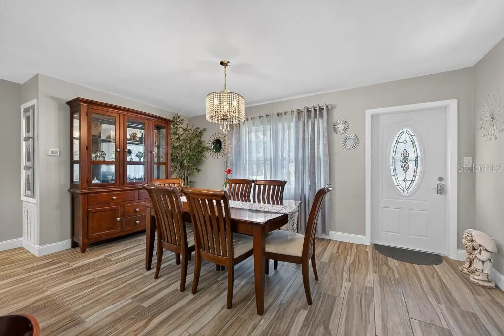 6436 LAMBERT LN