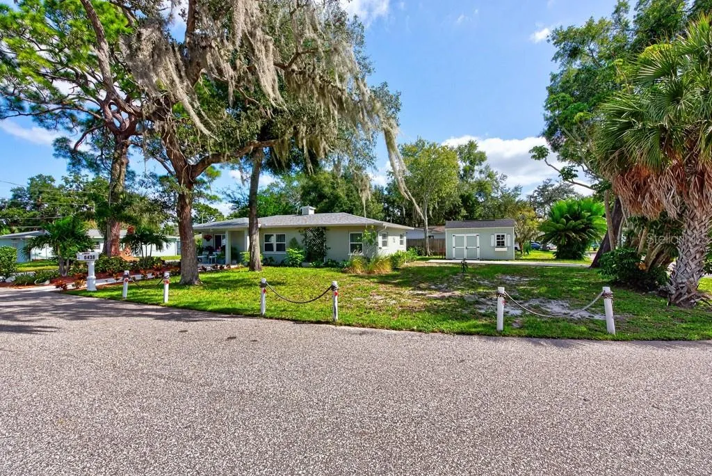 6436 LAMBERT LN