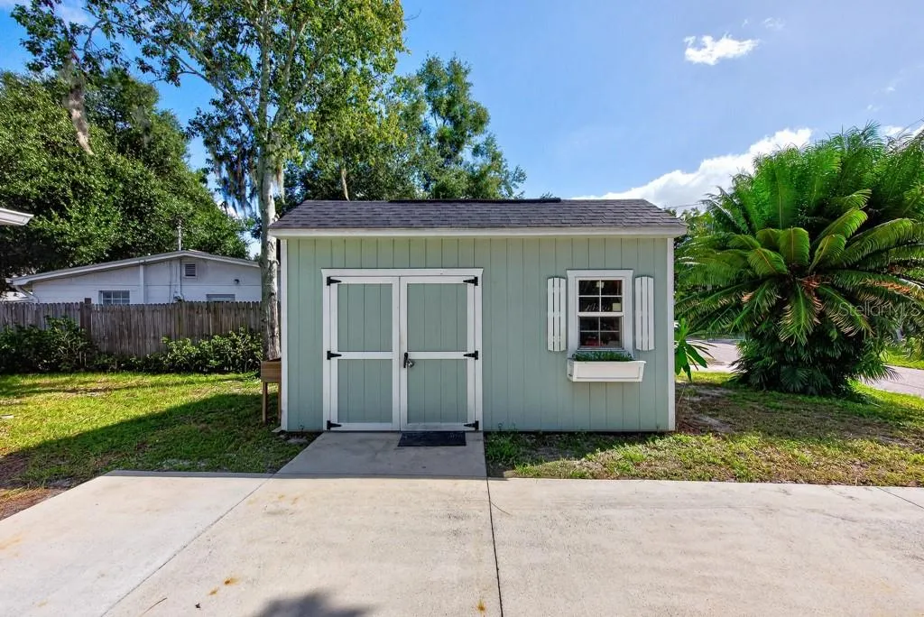 6436 LAMBERT LN
