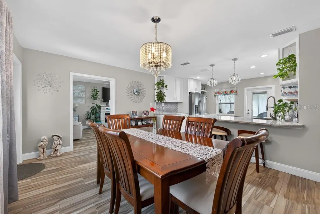 6436 LAMBERT LN