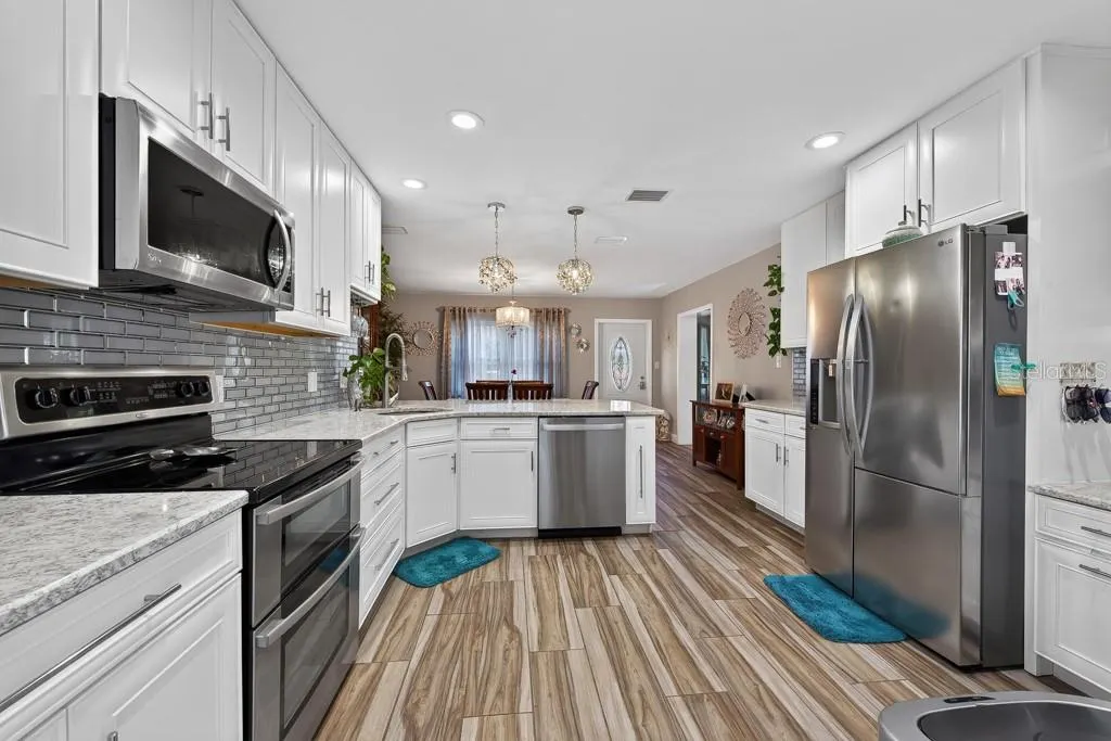 6436 LAMBERT LN