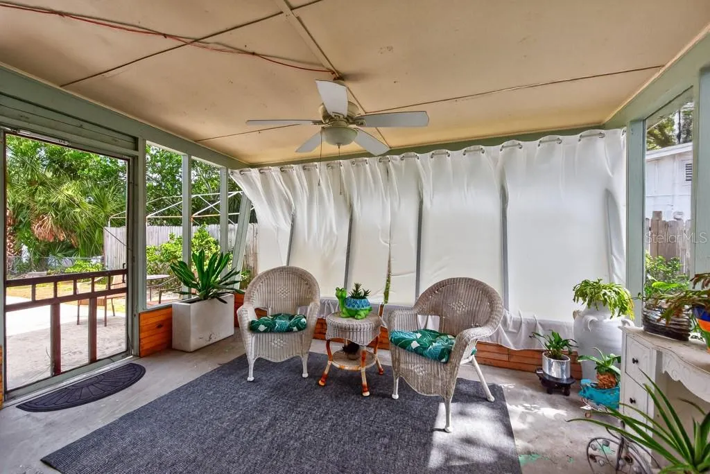 6436 LAMBERT LN