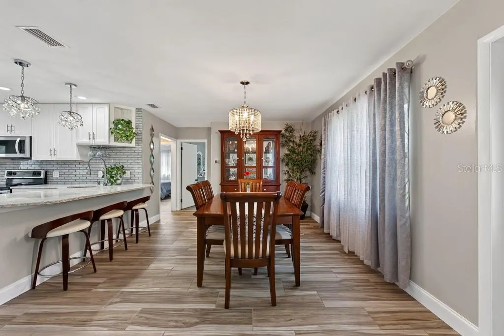 6436 LAMBERT LN
