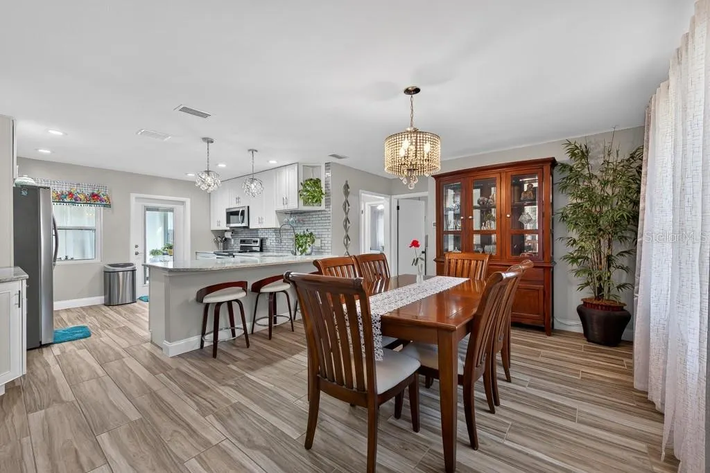 6436 LAMBERT LN