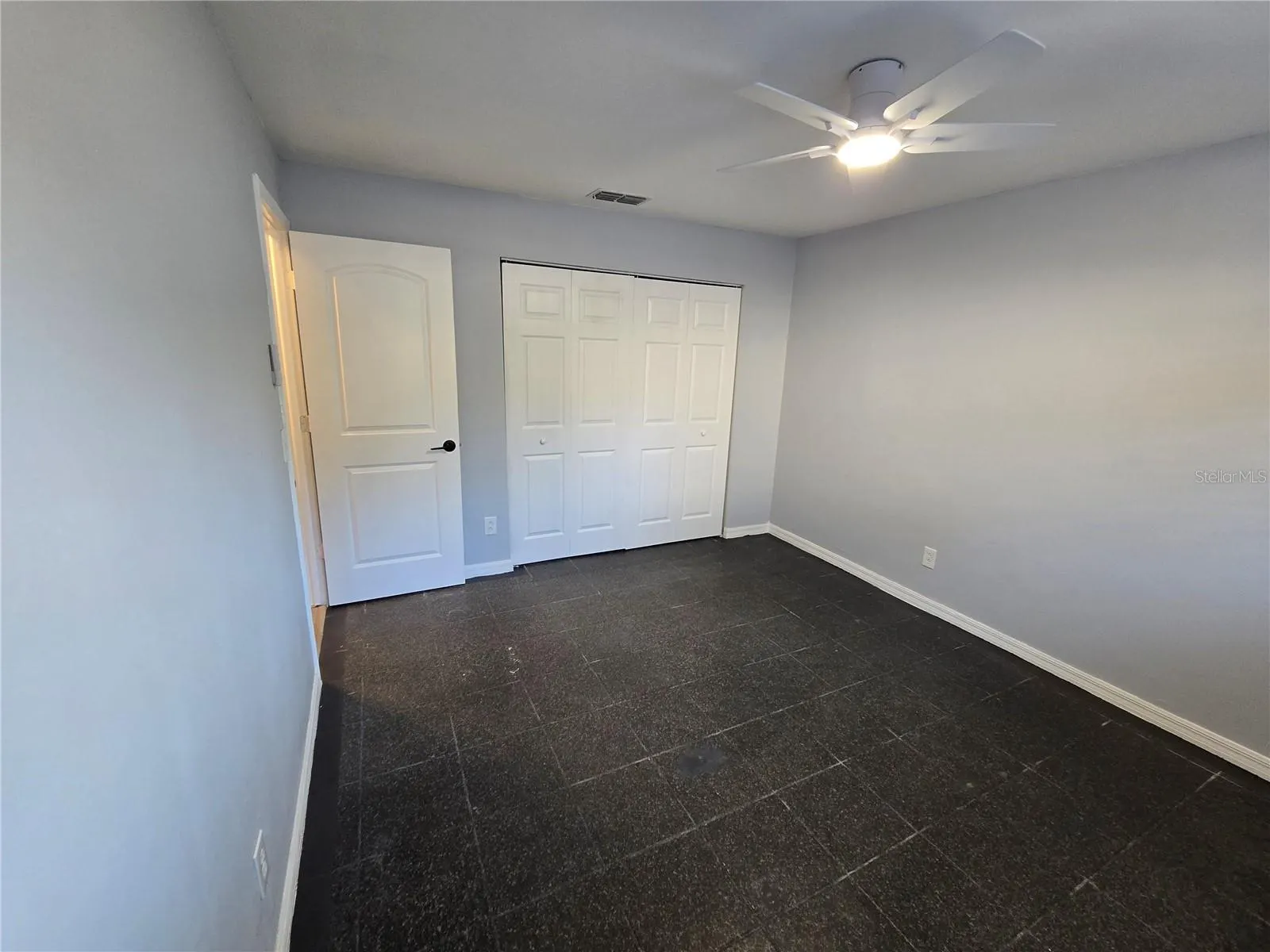 1007 VINEYARD CT