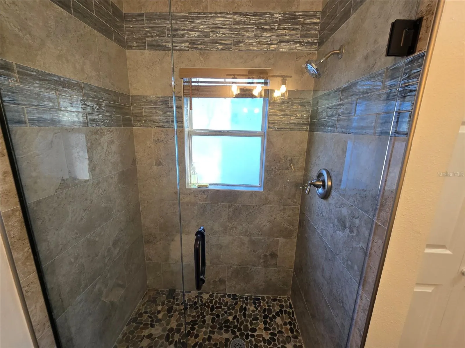 1007 VINEYARD CT