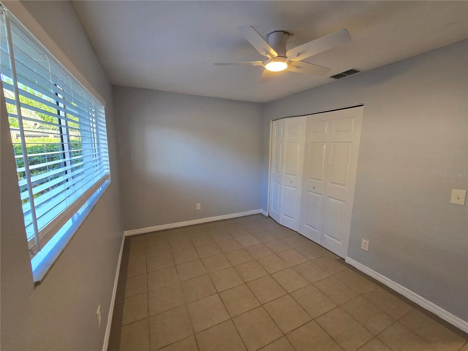 1007 VINEYARD CT
