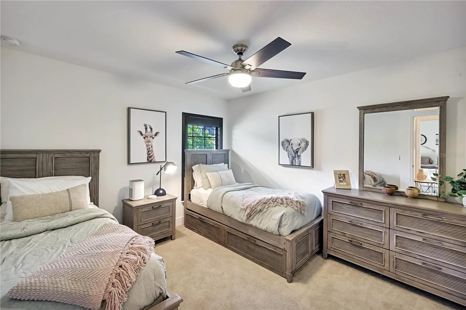 4934 AGUALINDA BLVD