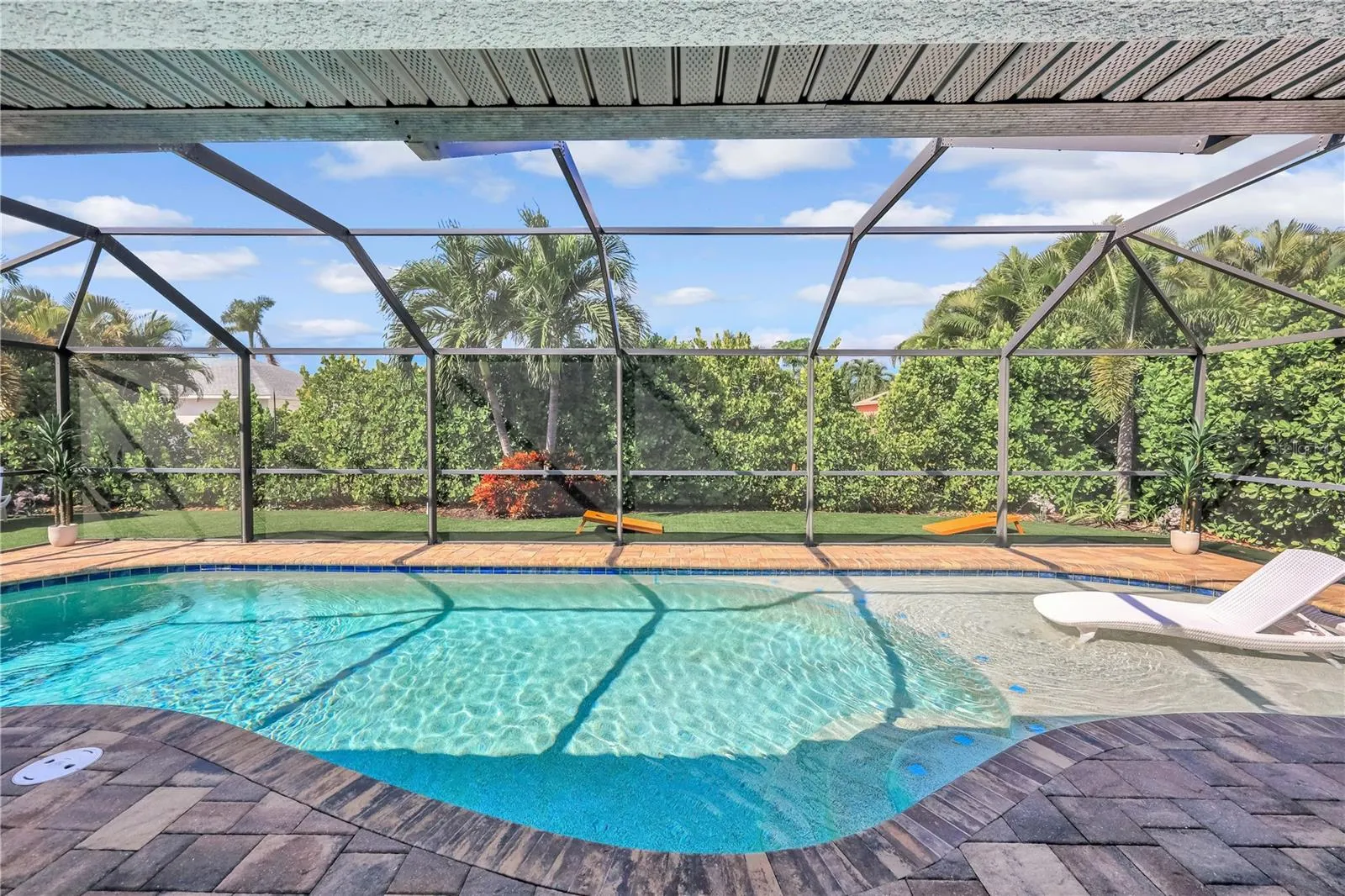 4934 AGUALINDA BLVD