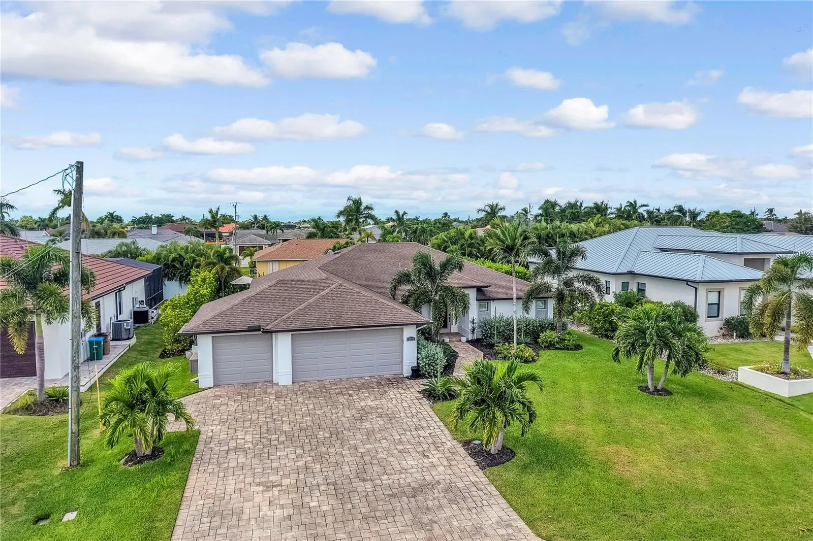 4934 AGUALINDA BLVD