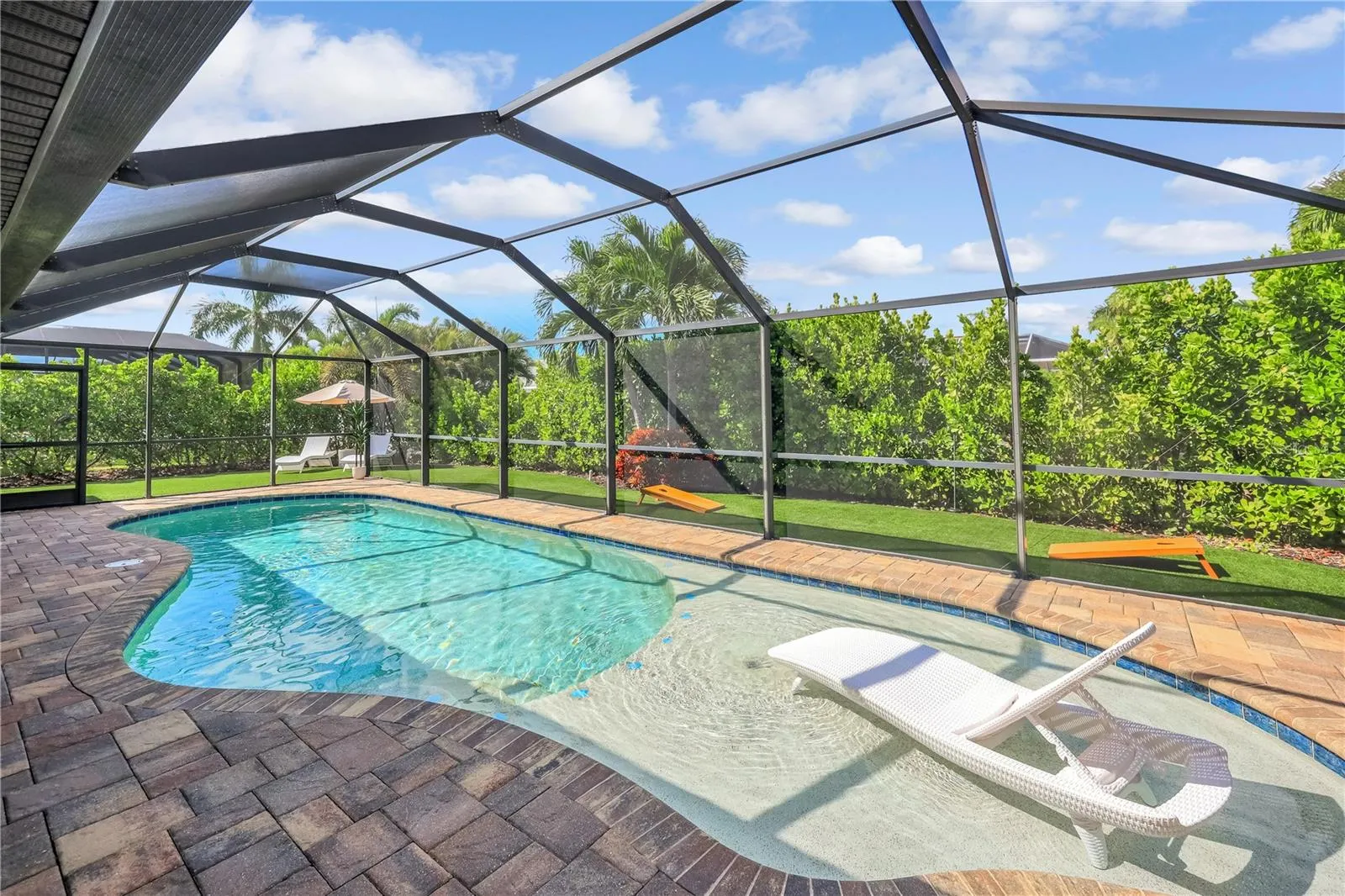 4934 AGUALINDA BLVD