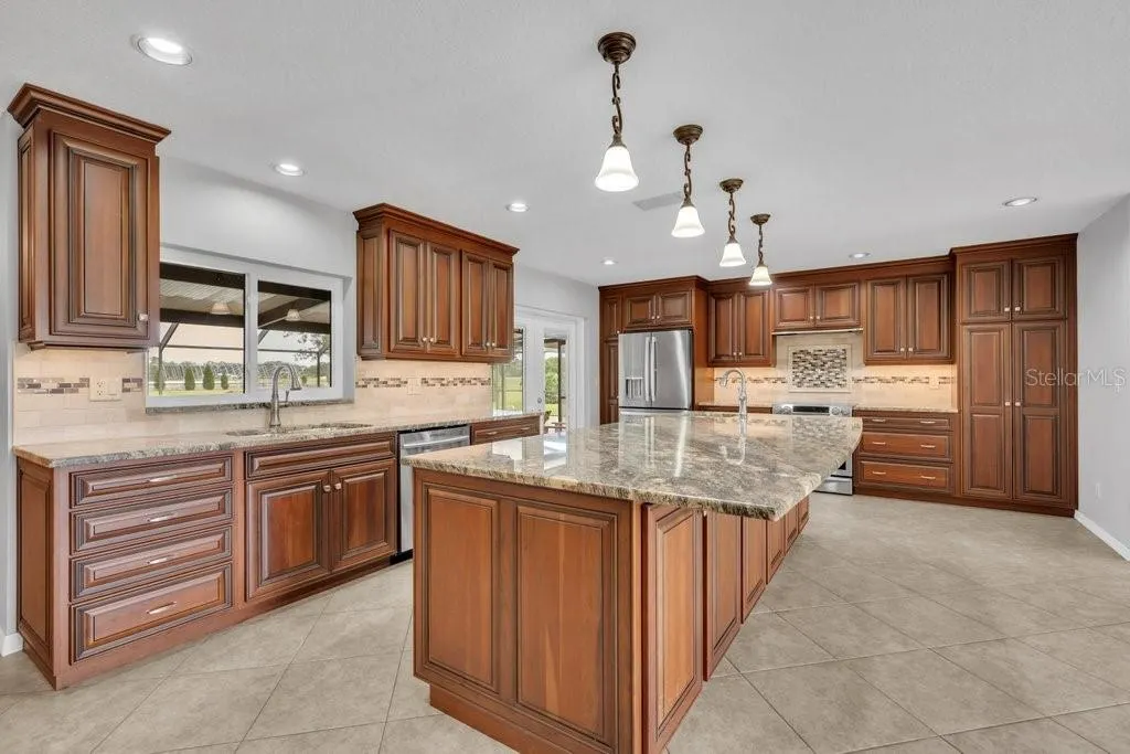 5710 WO GRIFFIN RD