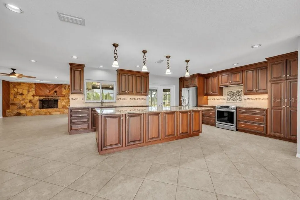 5710 WO GRIFFIN RD