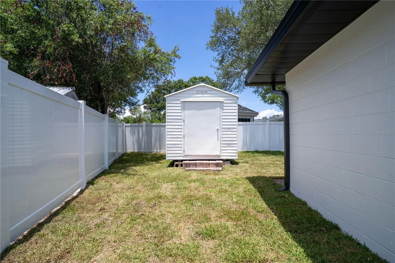 2239 68TH AVE N