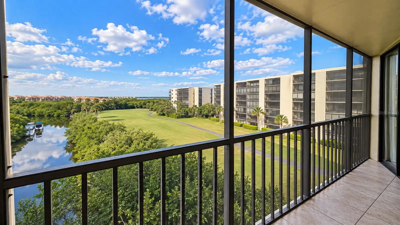 900 COVE CAY DR #5H #5H