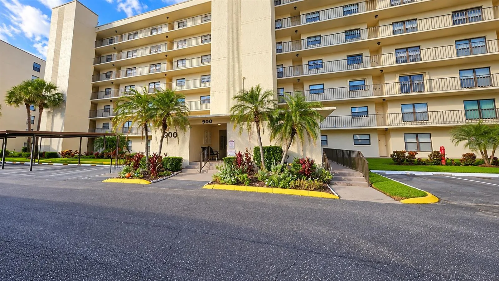 900 COVE CAY DR #5H #5H
