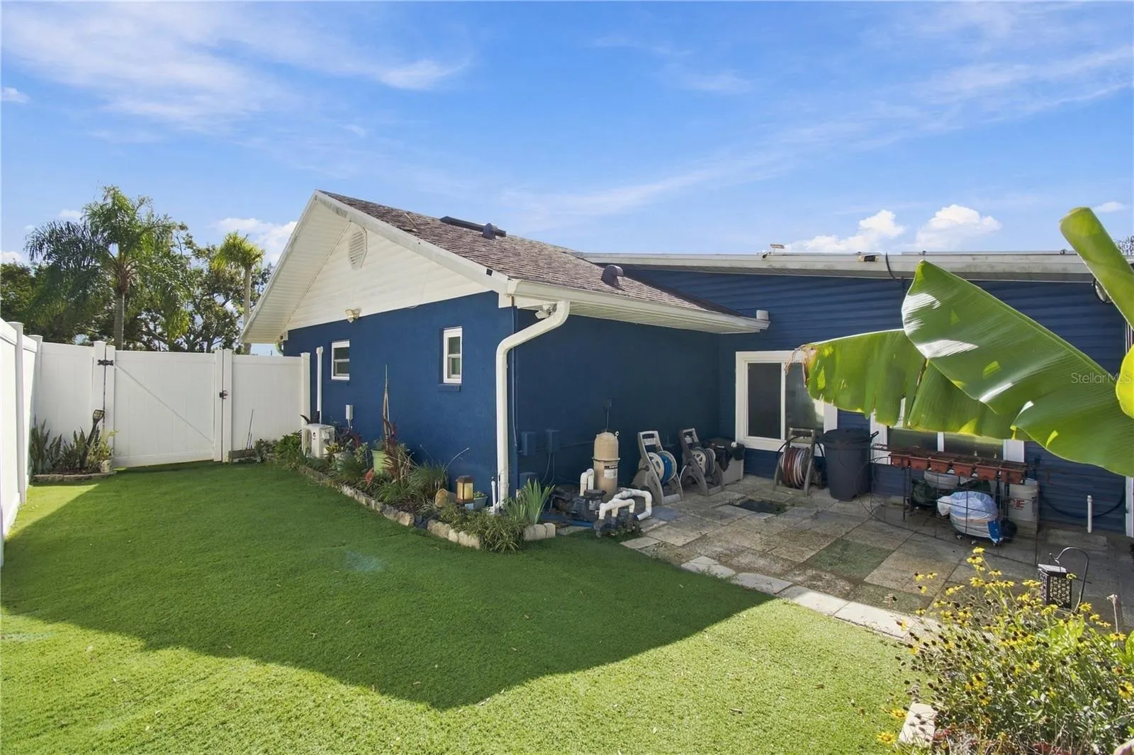 1851 STELLA CT E