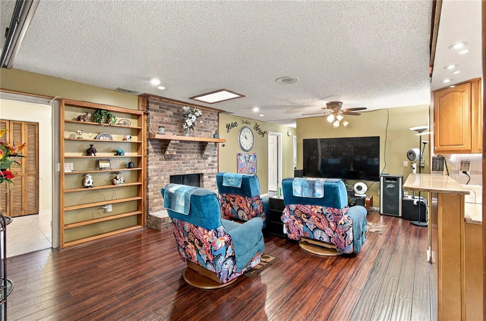 1851 STELLA CT E