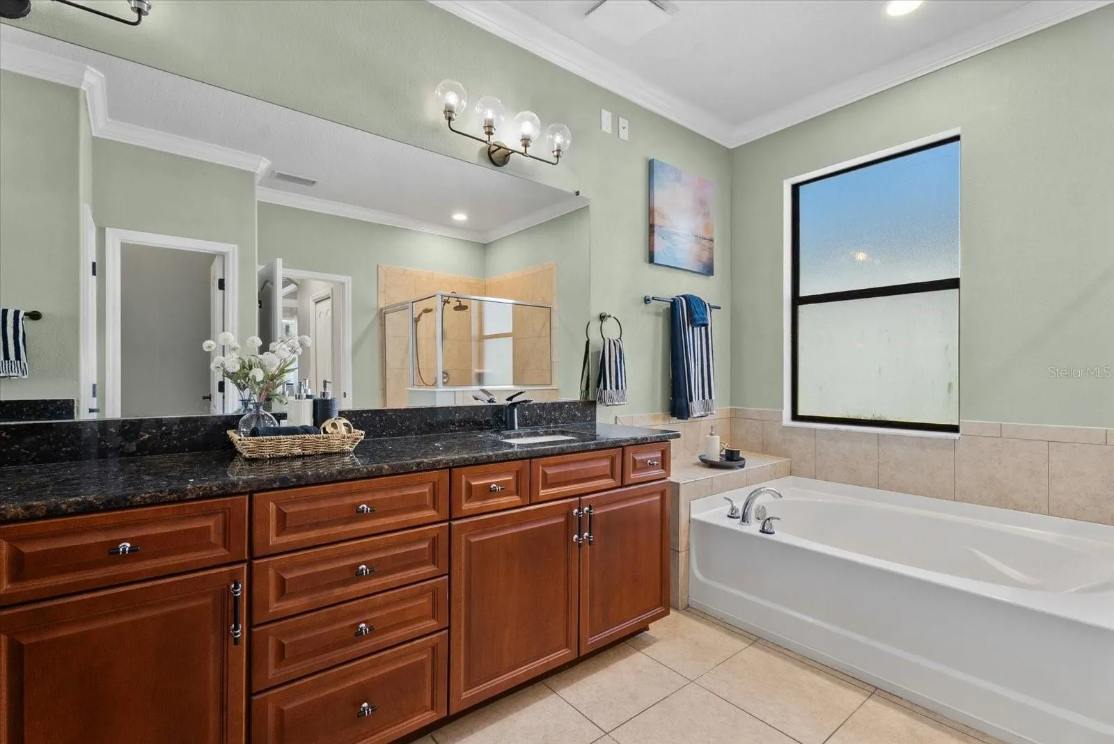 308 STAR SHELL DR