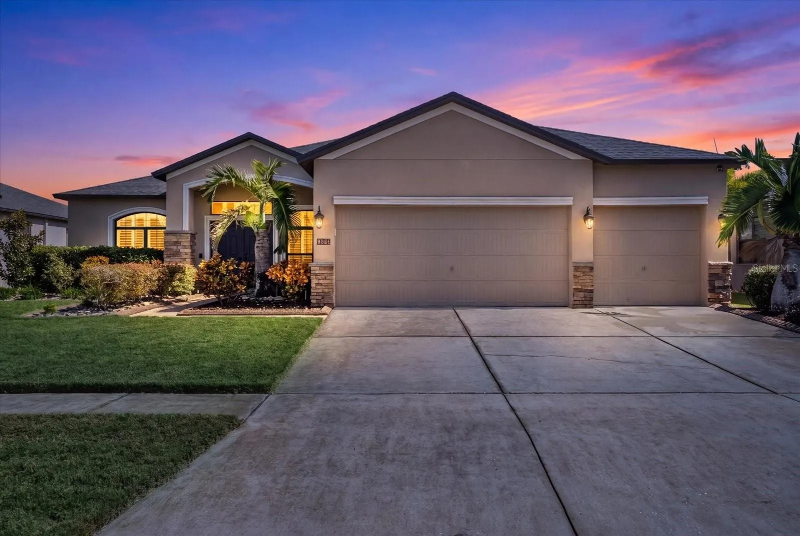 308 STAR SHELL DR