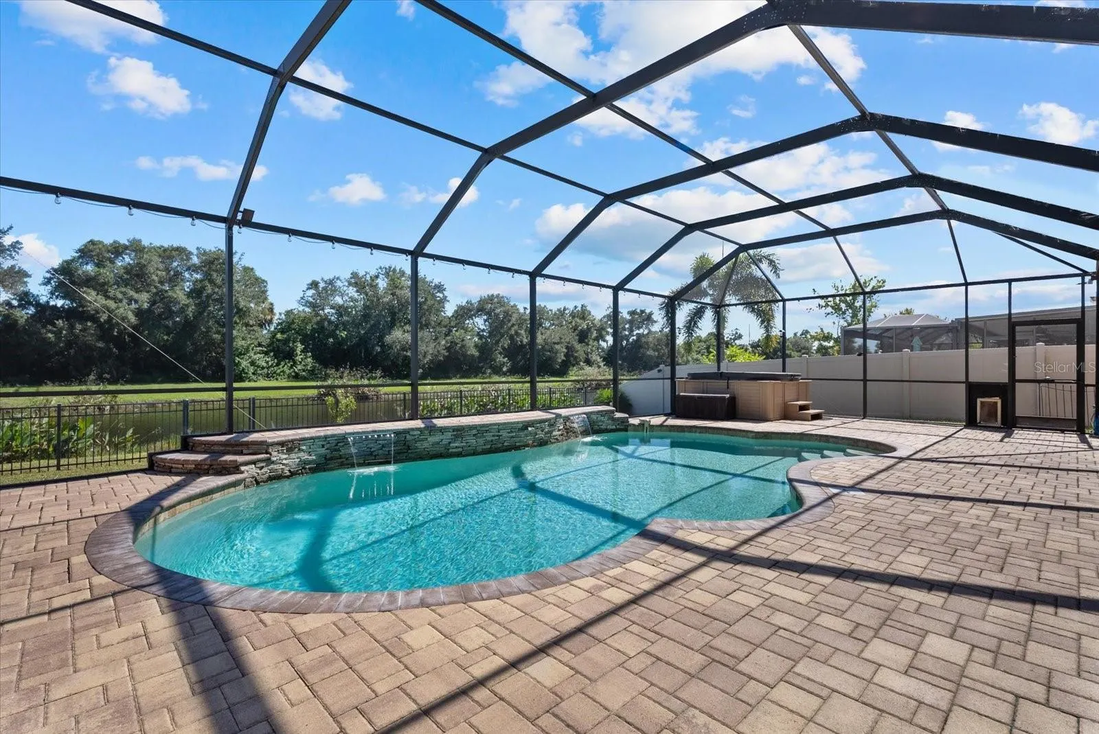 308 STAR SHELL DR