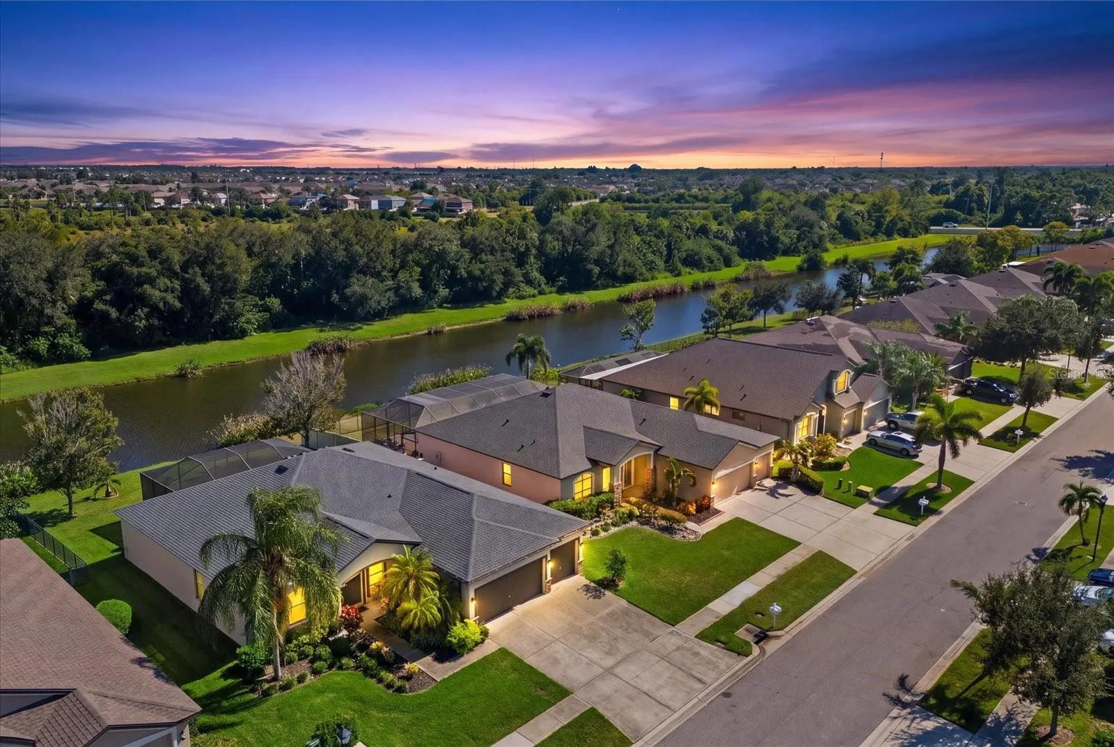 308 STAR SHELL DR