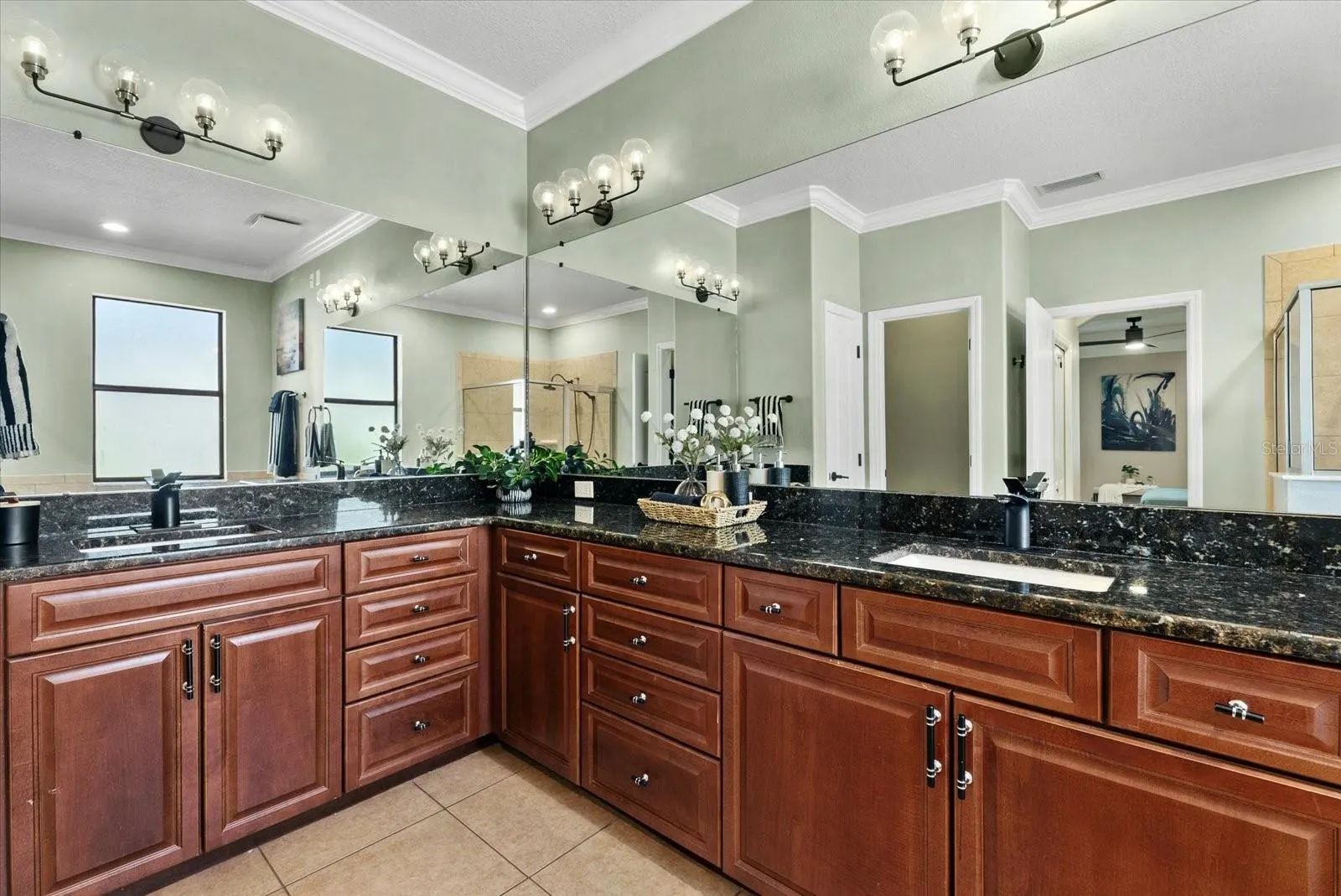 308 STAR SHELL DR