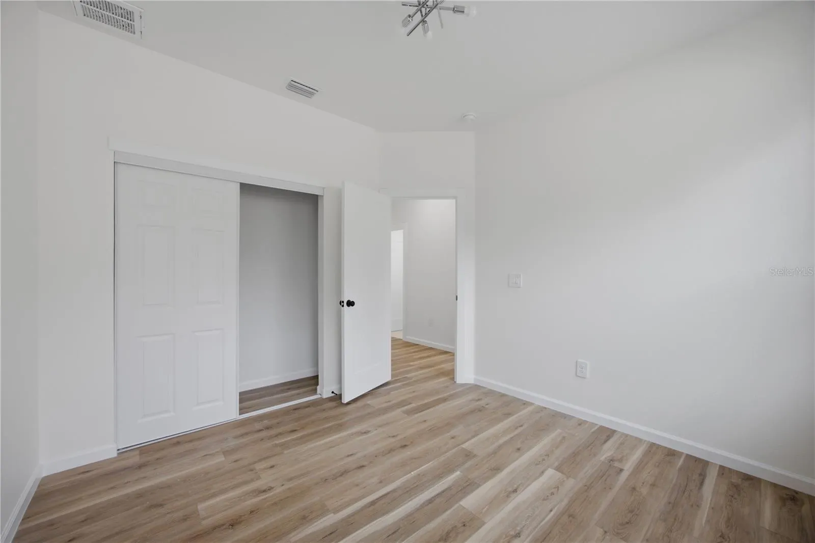 3109 E 22ND AVE