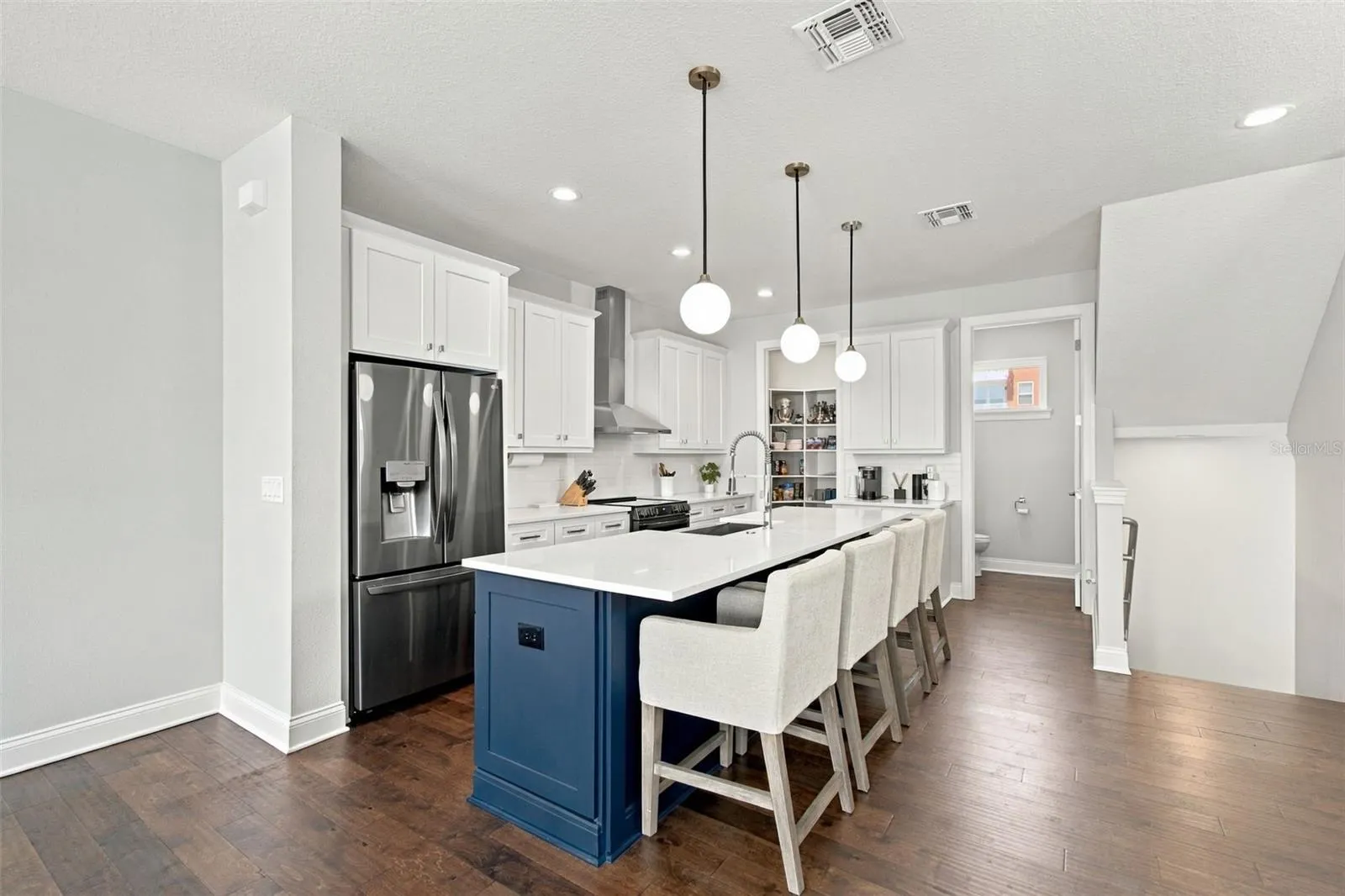4719 LEGACY PARK DR