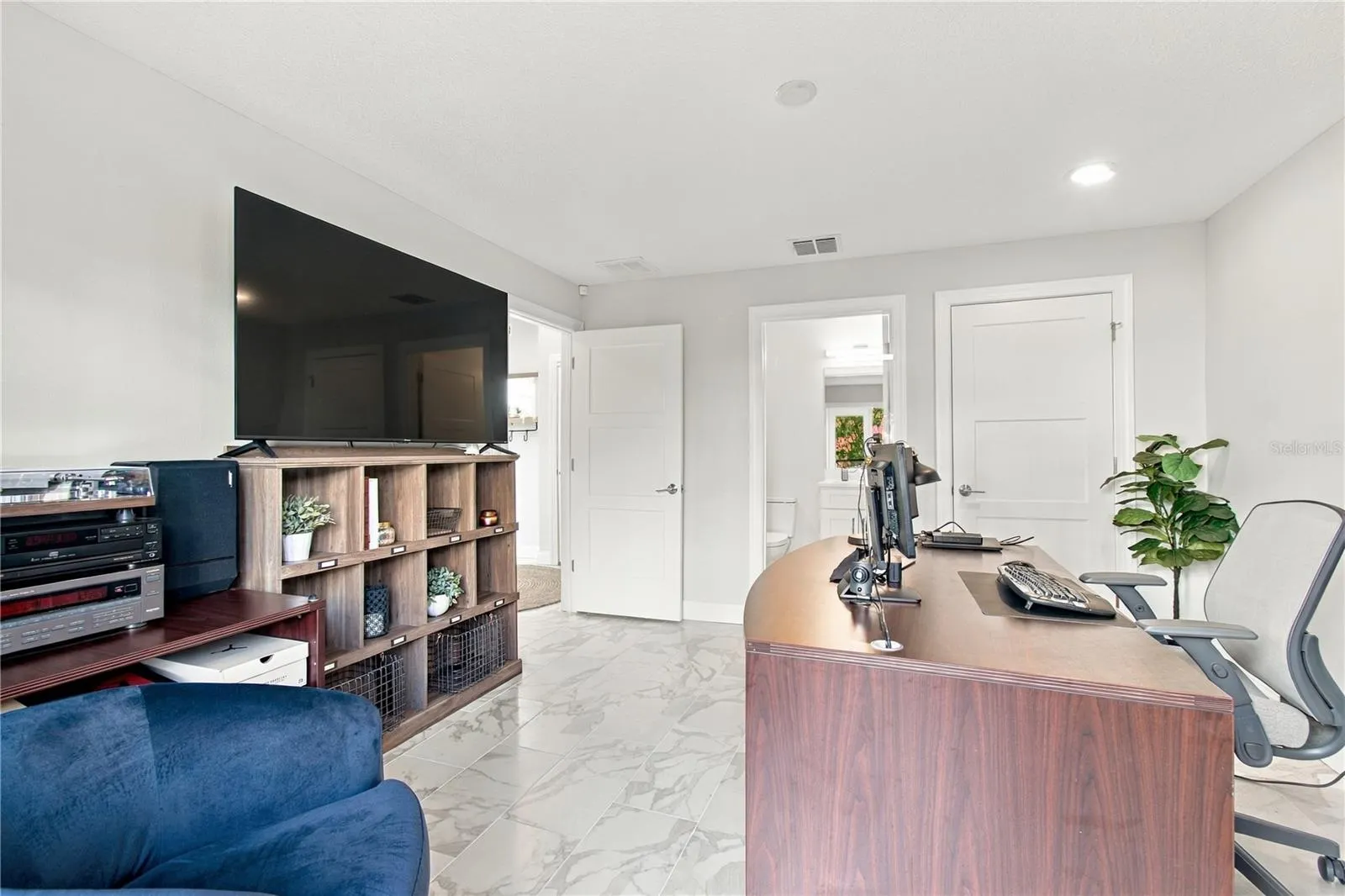 4719 LEGACY PARK DR