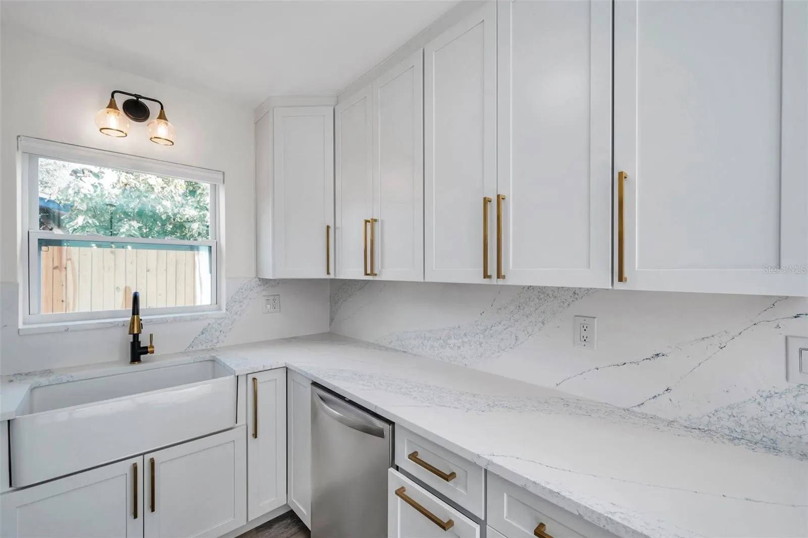 2238 13TH AVE SW