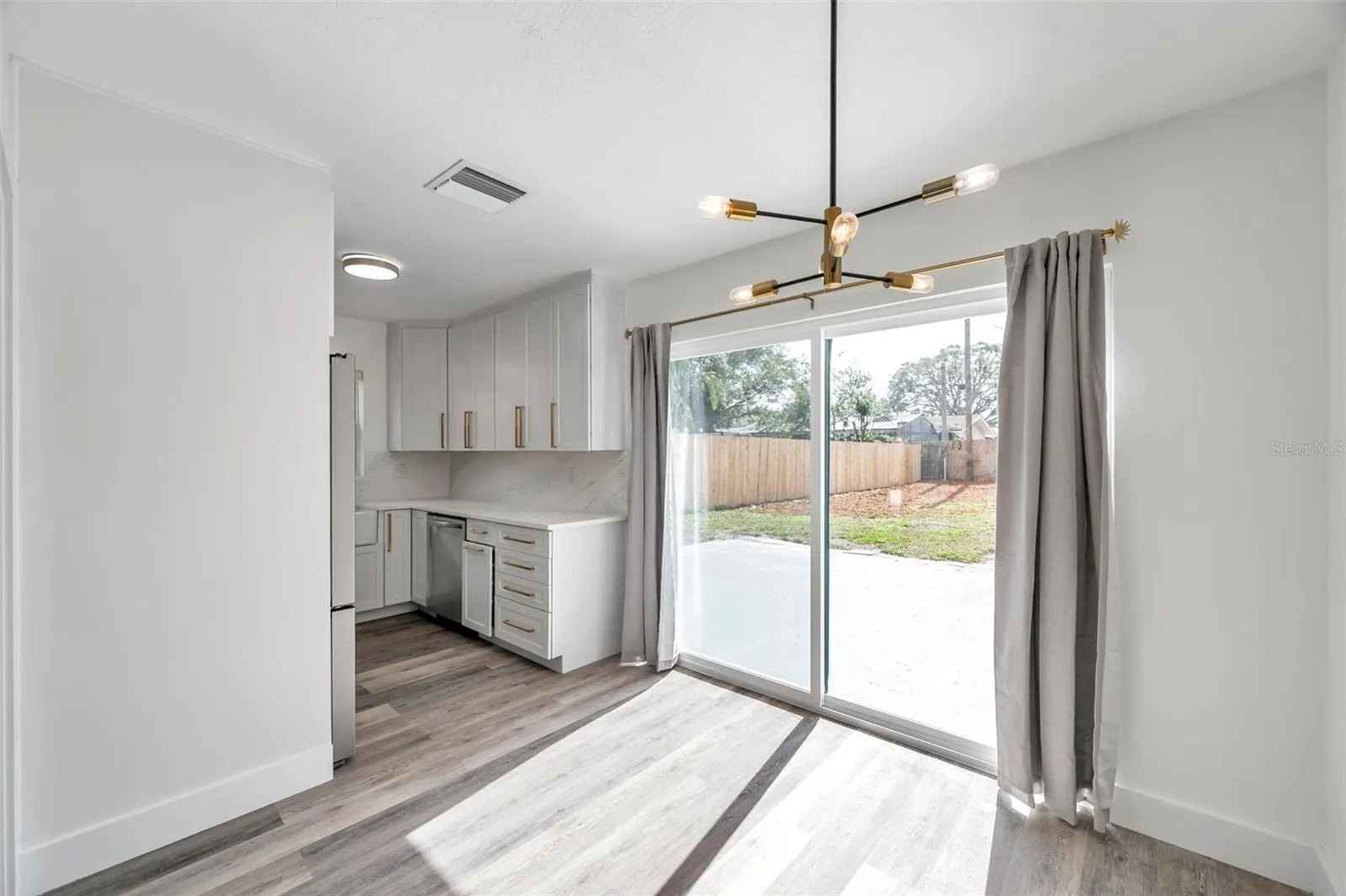 2238 13TH AVE SW
