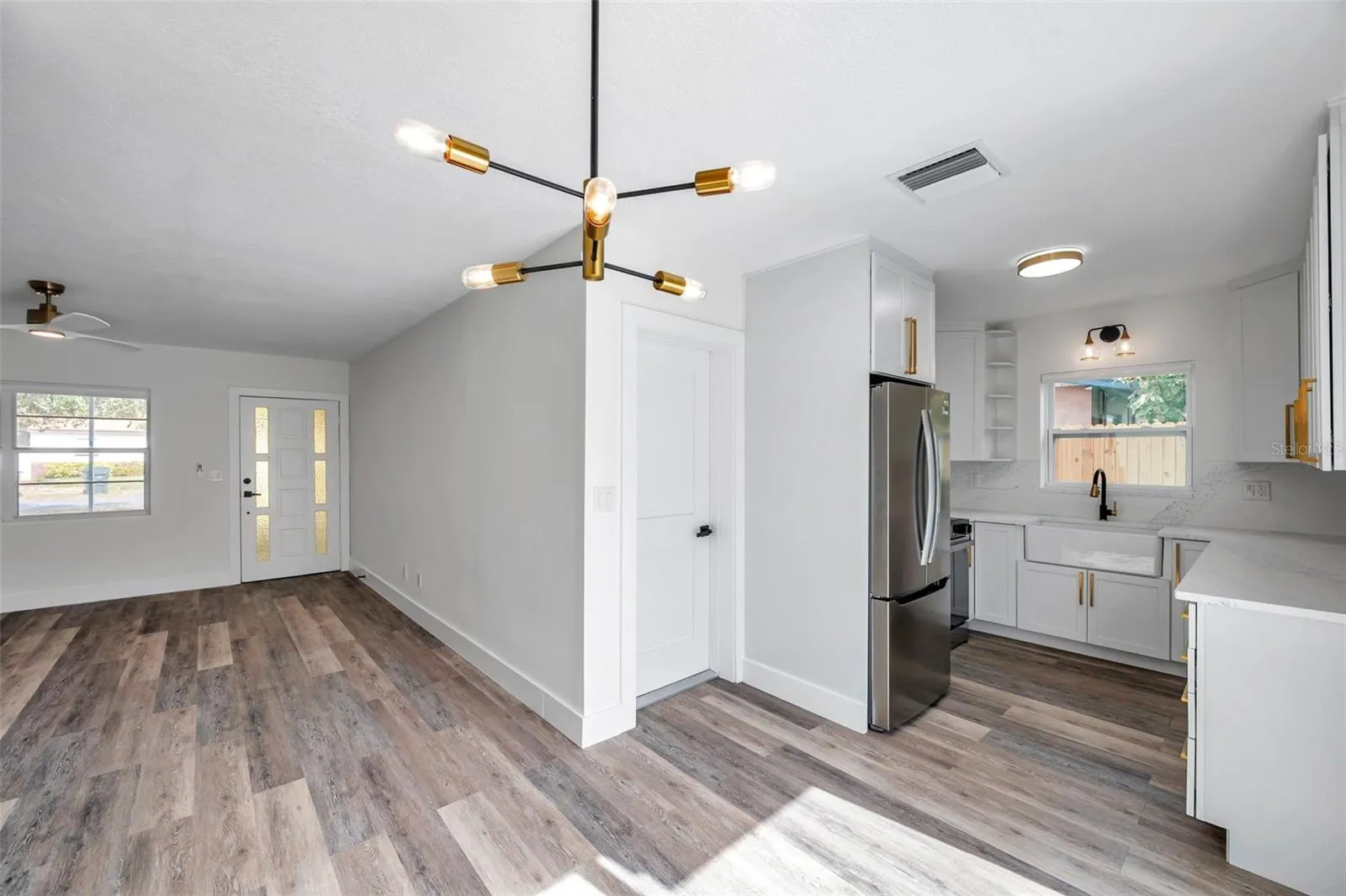 2238 13TH AVE SW