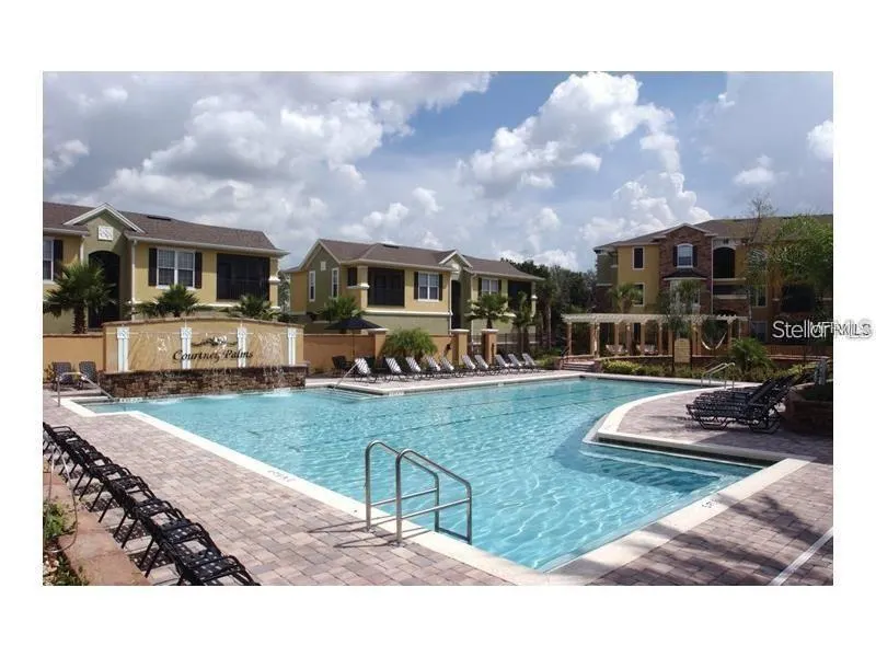 9916 COURTNEY PALMS BLVD #303 #303