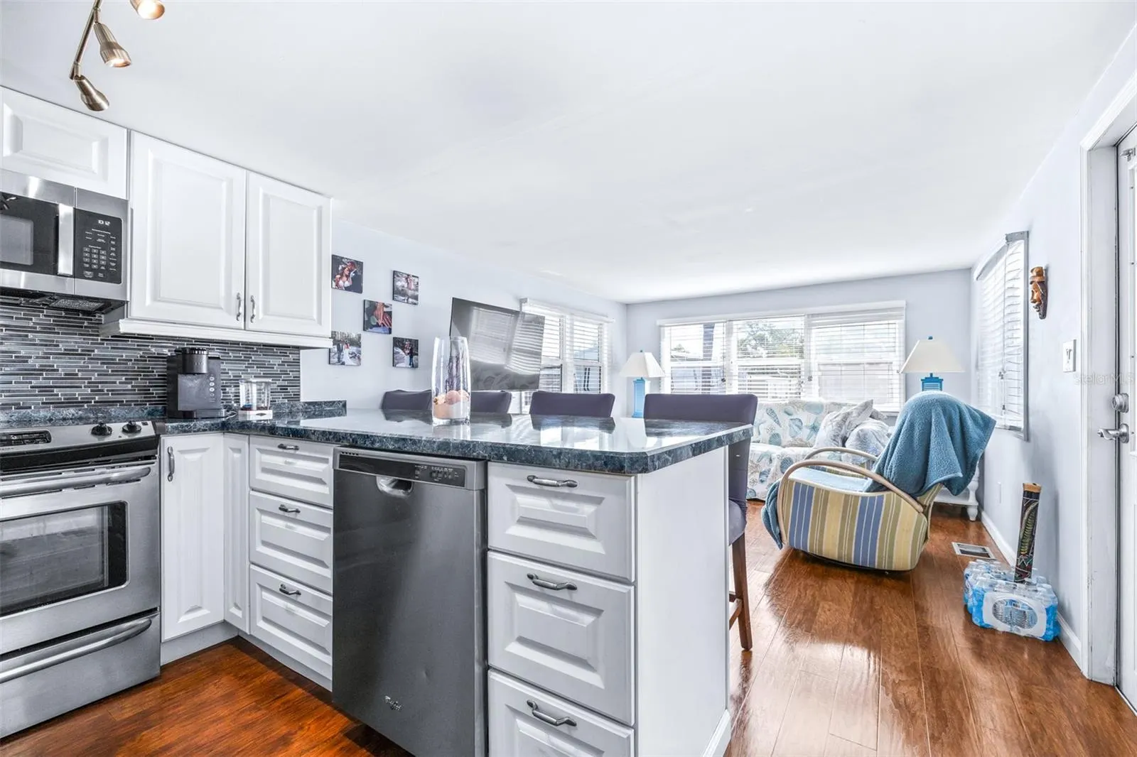 2712 17TH STREET LN W