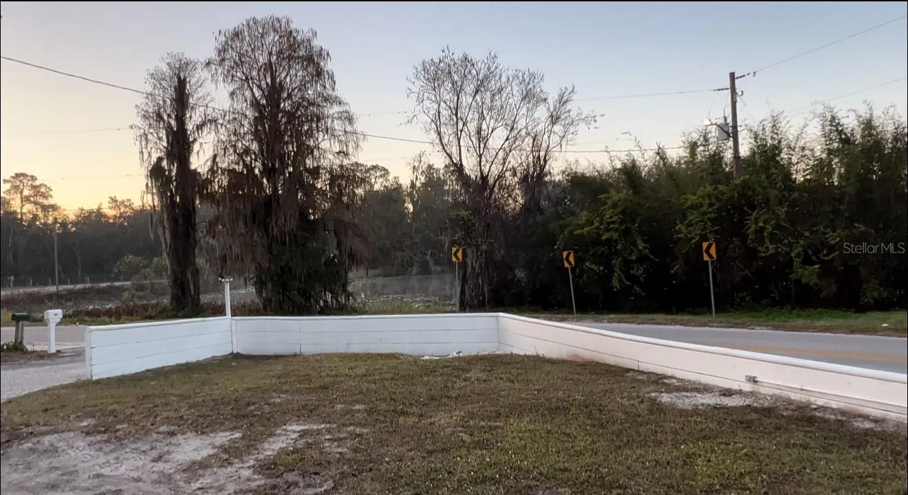 406 SEMINOLE LAKE BLVD