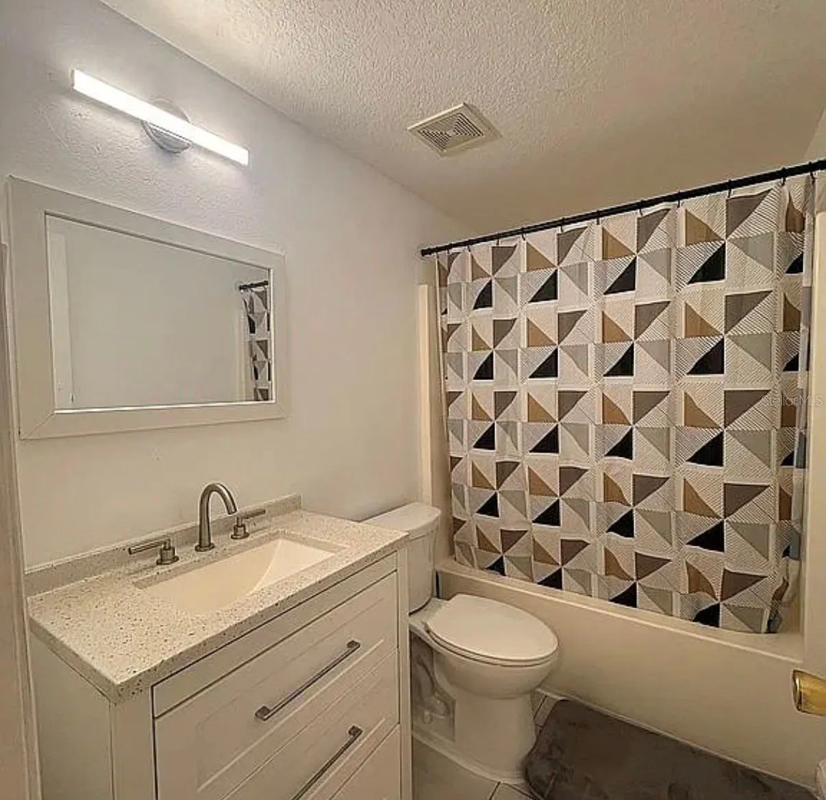 406 SEMINOLE LAKE BLVD